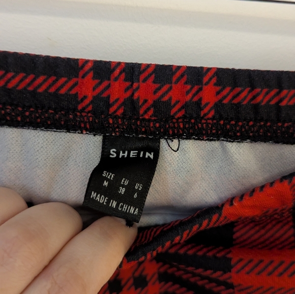 Plaid skirt - Picture 3 of 3